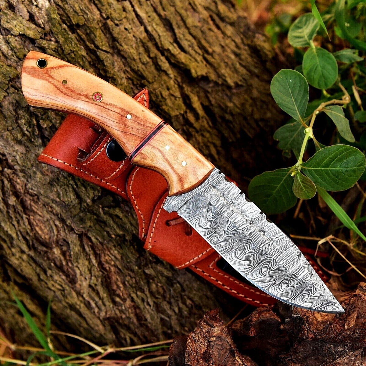 Custom Handmade 10" Damascus Steel Hunting Knife with Olive Wood Handle &amp; Leather Sheath