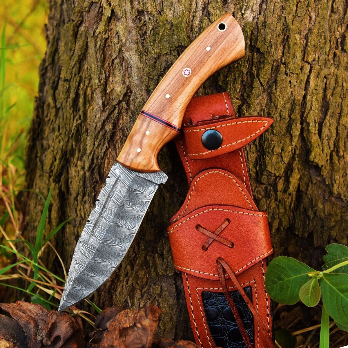 Custom Handmade 10" Damascus Steel Hunting Knife with Olive Wood Handle &amp; Leather Sheath