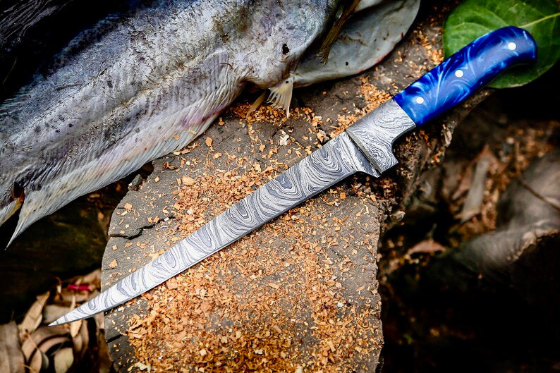 Custom Handmade Angling Knife – Damascus Steel Blade & Resin Handle | Premium Fishing Gear 2025