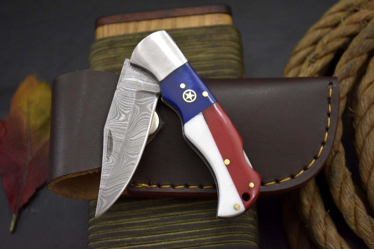 Handcrafted Damascus Steel Pocket Knife – Texas Flag Handle &amp; Leather Sheath | Collectible EDC Gift