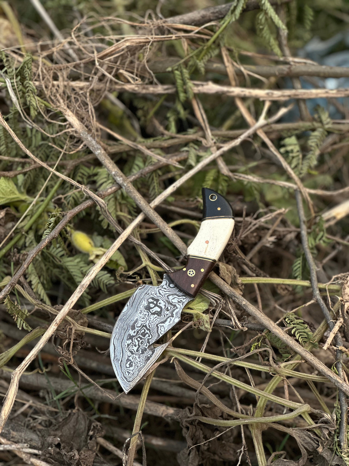 Custom Handmade Damascus Steel Guthook Skinning Knife with Rosewood, Camel Bone &amp; Black Sheet Handle - 7.5” with Leather Sheath