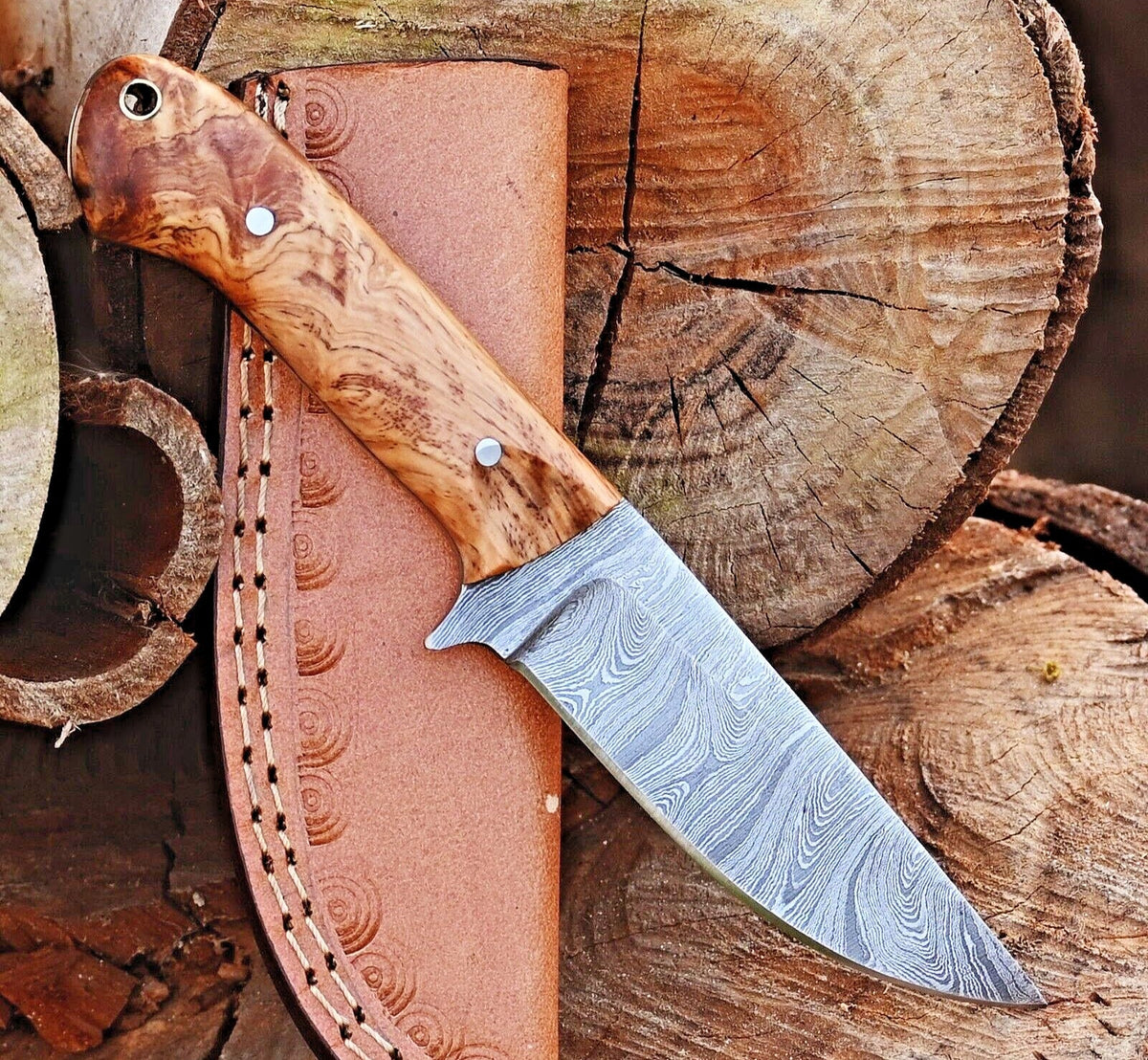 Premium 10-Inch Damascus Steel Hunting Knife with Rosewood Handle – Includes Leather Sheath | Ideal Gift Item