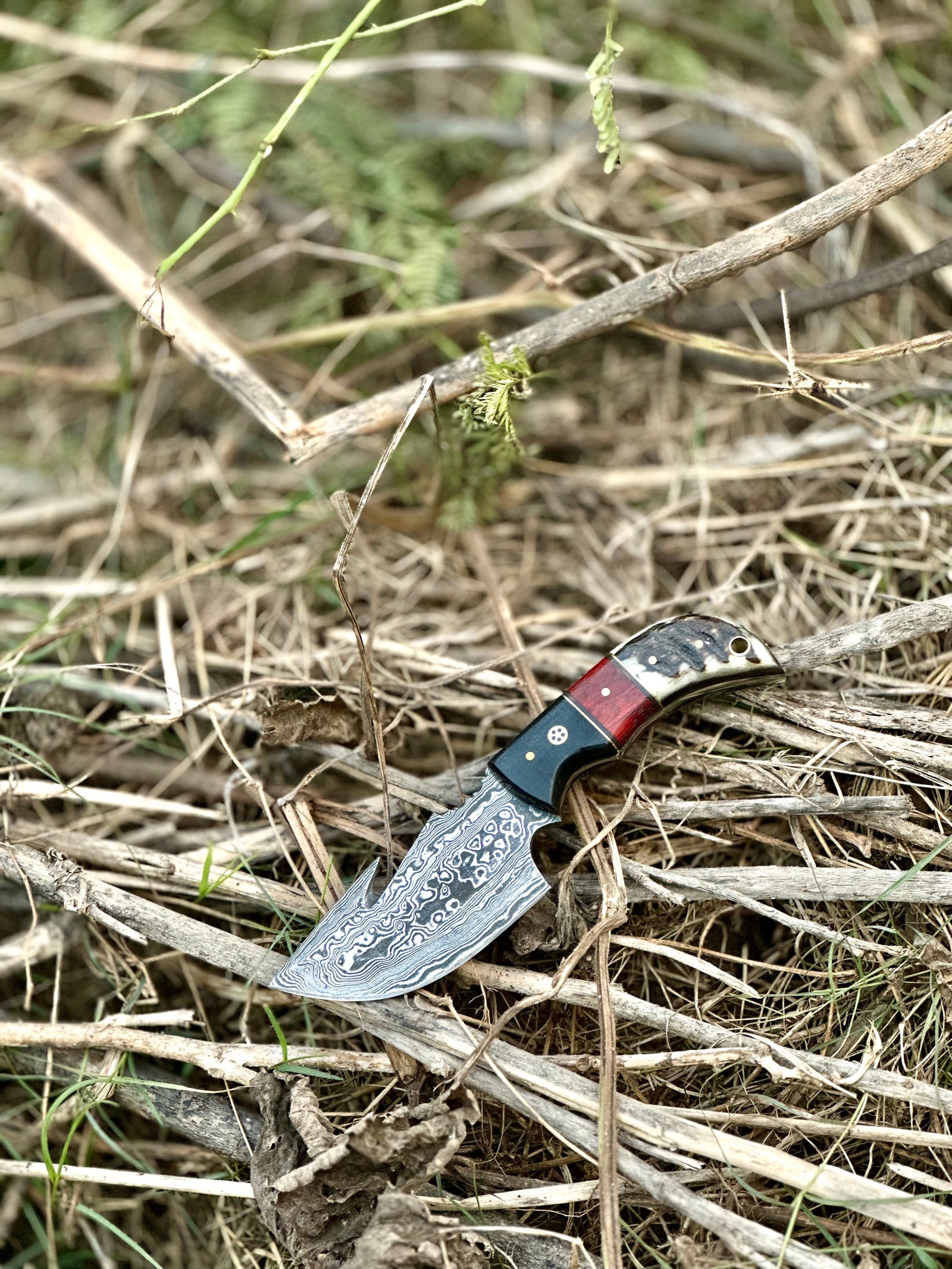 Premium Custom Handmade Damascus Steel Guthook Skinning Knife with Resin Handle - 7.5” Sharp Blade with Leather Sheath