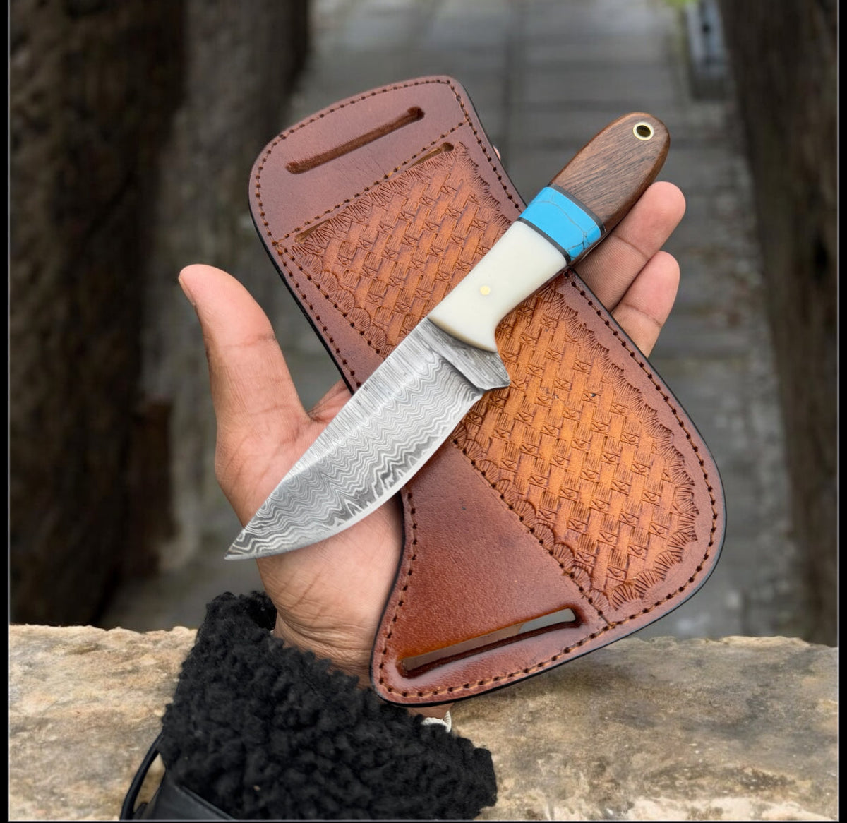 Western Knife and Sheath Set – Damascus Steel Blade with Resin Handle &amp; Leather Belt Loop