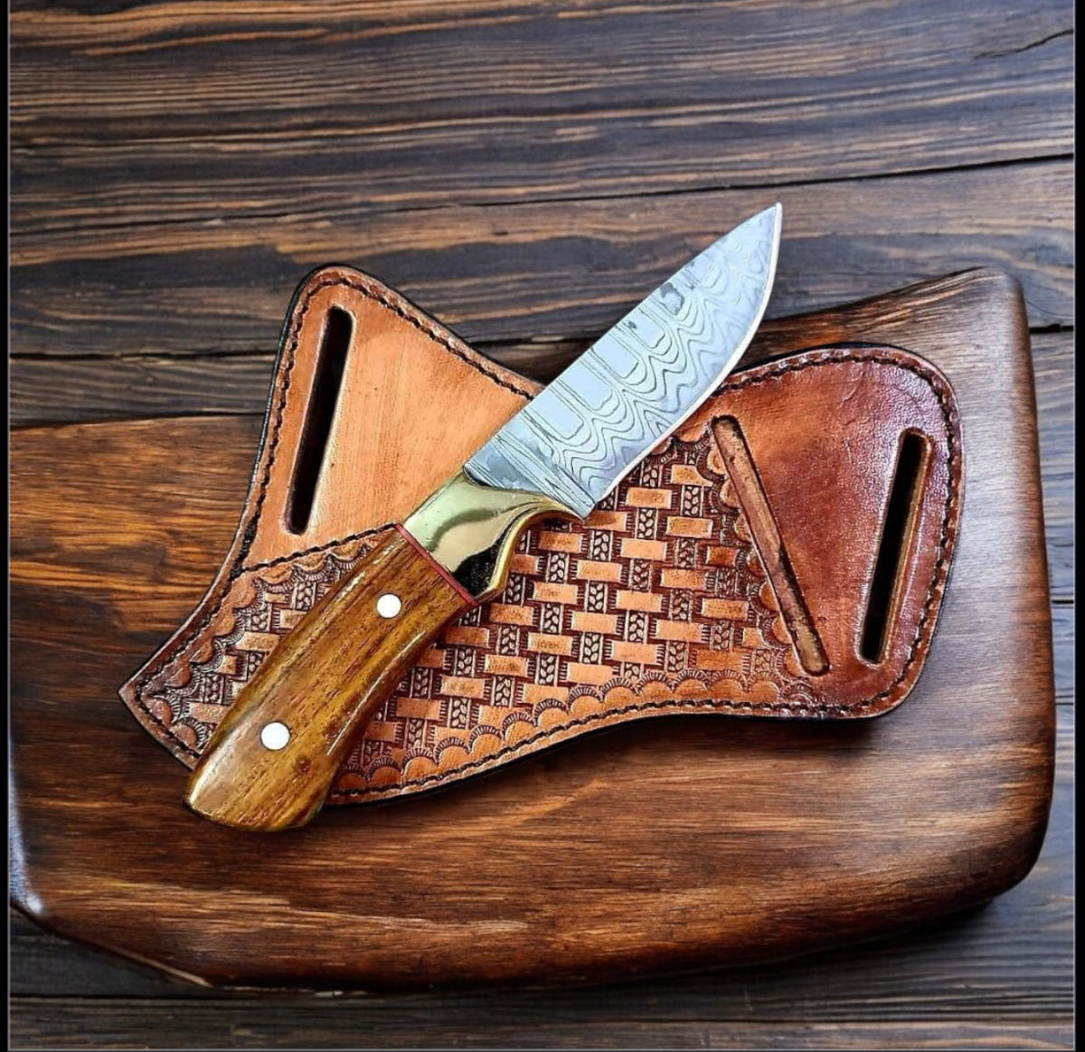 Western Fixed Blade Knife – Handmade Damascus Steel with Rosewood Handle &amp; Leather Sheath